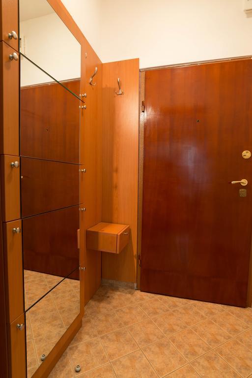 Sea Garden Plaza Apartment - Free Parking Burgas Room photo