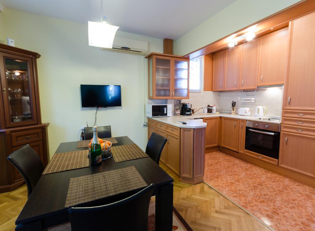 Sea Garden Plaza Apartment - Free Parking Burgas Exterior photo